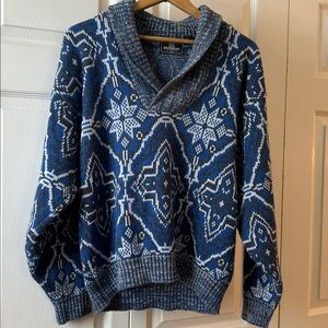 Vintage men’s Givenchy monsieur V-Neck Sweater in Blue and Gray Pattern